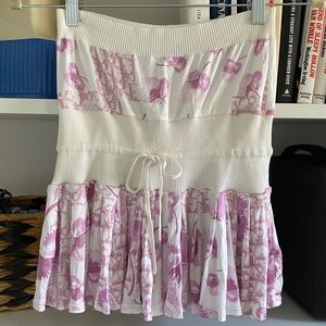 Update I think it’s a skirt!